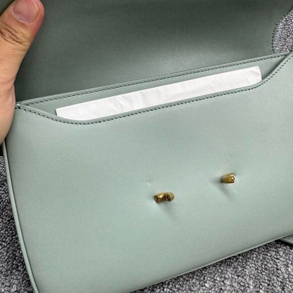 Saint Laurent Leather Shoulder Bag 750-061125 - Picture 12 of 16